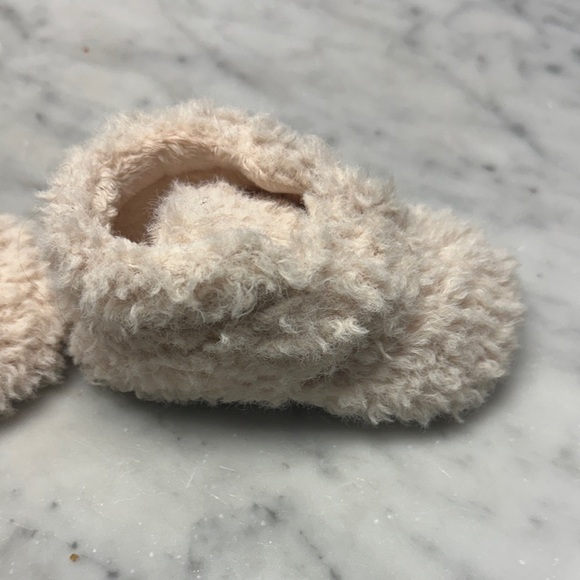 UGG Soft Cream Baby Slippers - Picture 8 of 11
